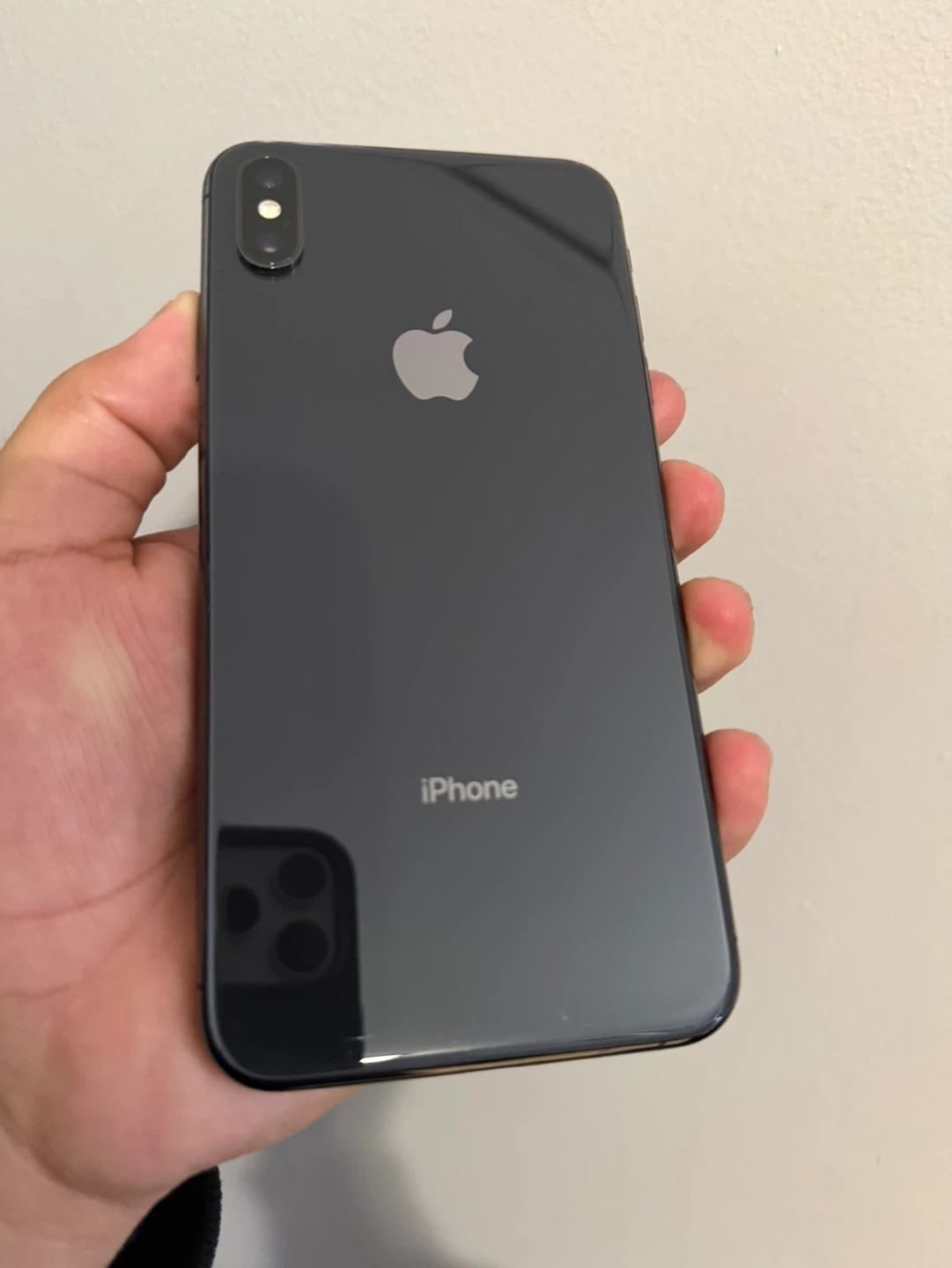 Apple iPhone XS Max 256GB - UNLOCKED