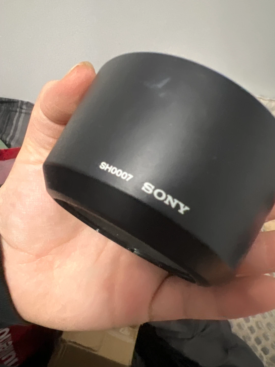 Sony SH0007 Lens Hood - photo 2