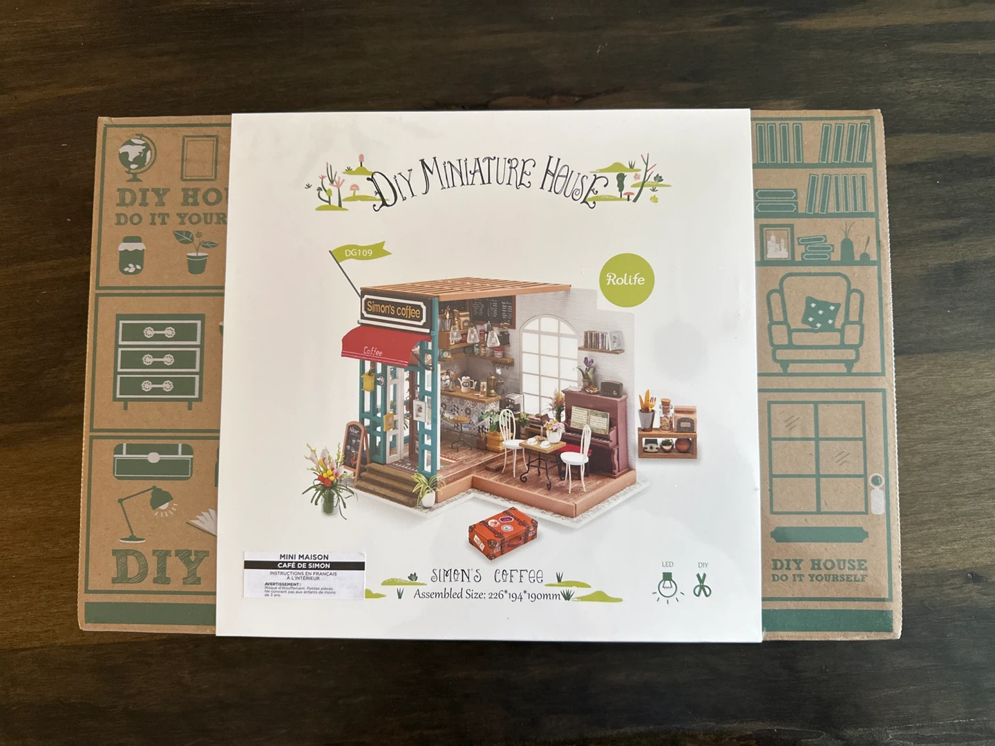 Sealed Rolife DIY Miniature House - Simons Coffee Cafe