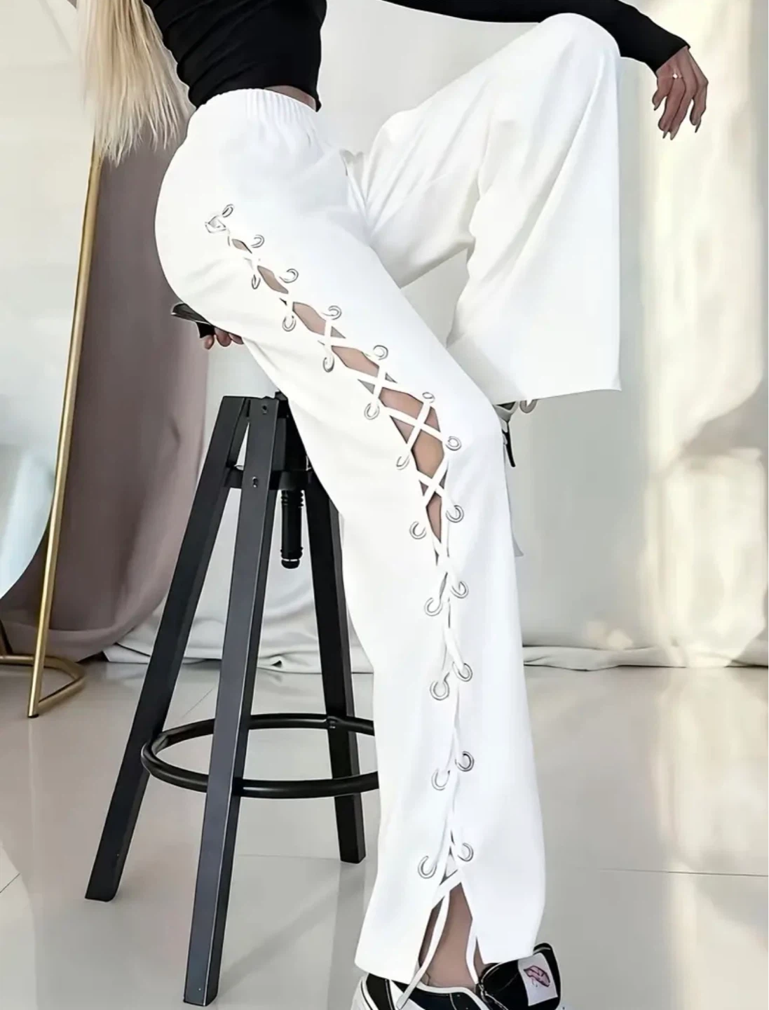 New Women's White Sweatpants