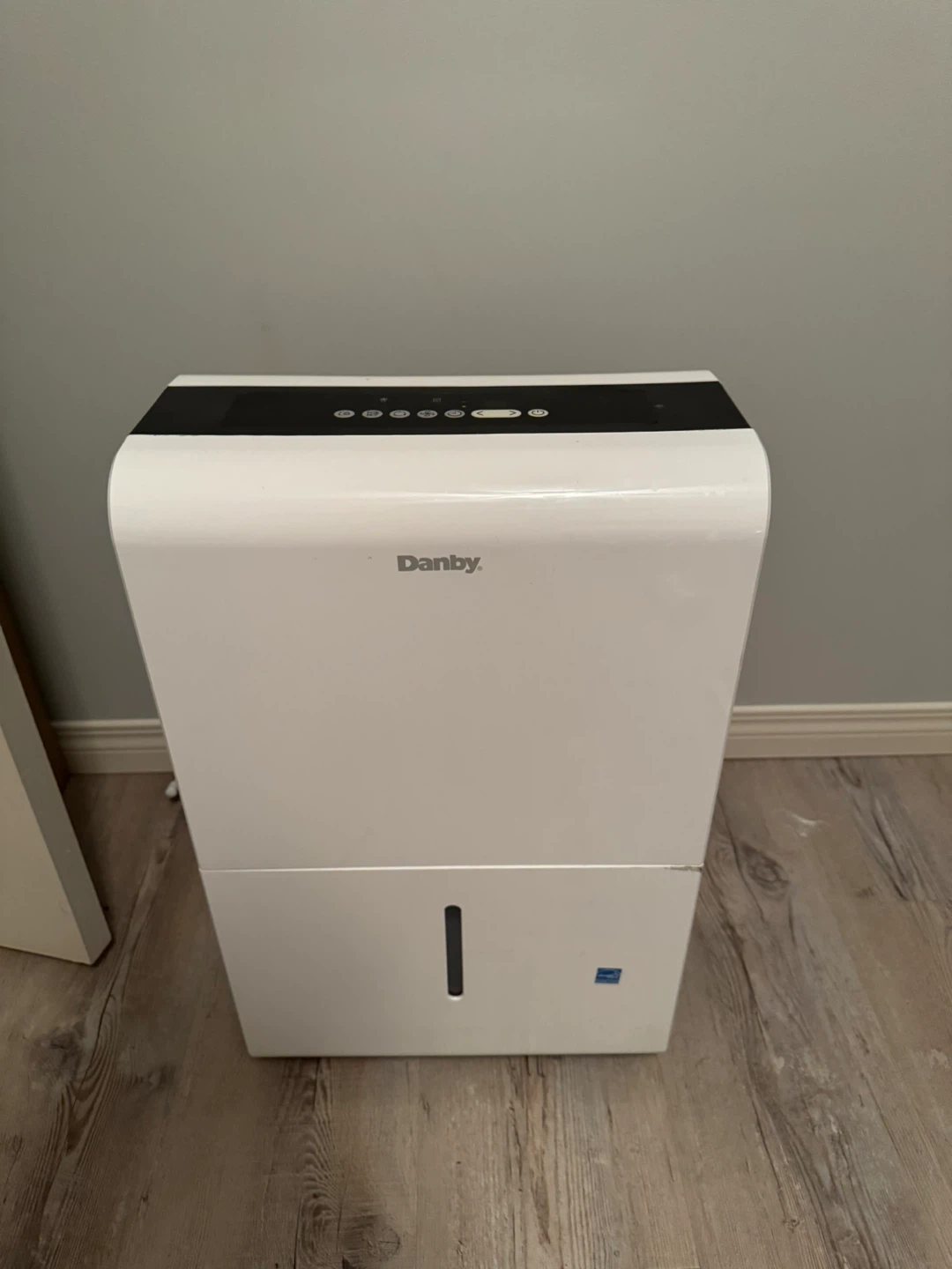 Danby 60 Pint Dehumidifier DDR040BFCWDB-ME
