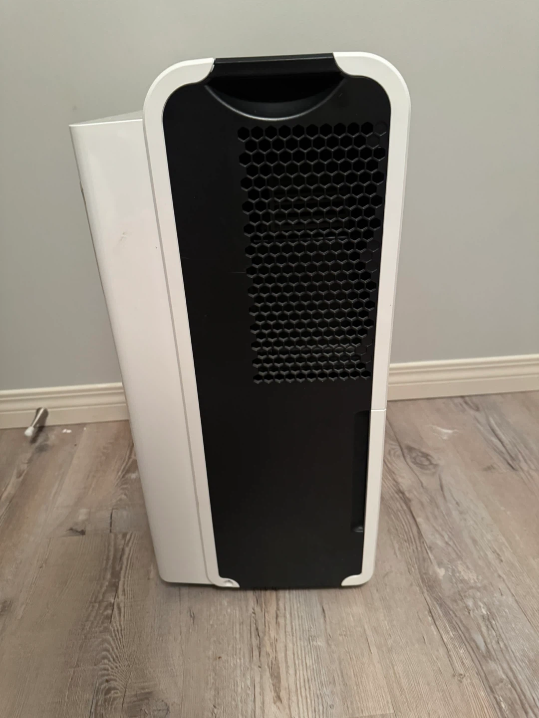 Danby 60 Pint Dehumidifier DDR040BFCWDB-ME - photo 5