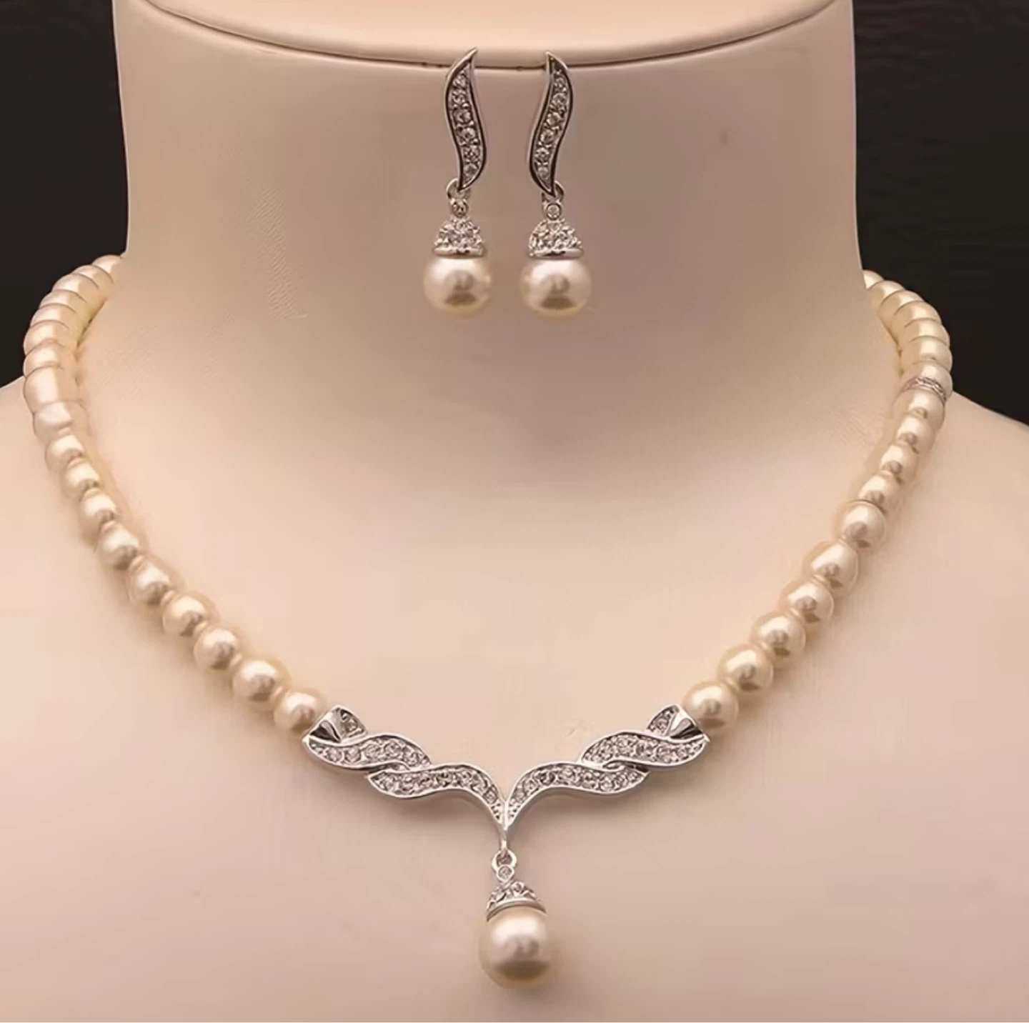 New Pearl and Crystal Set - photo 4