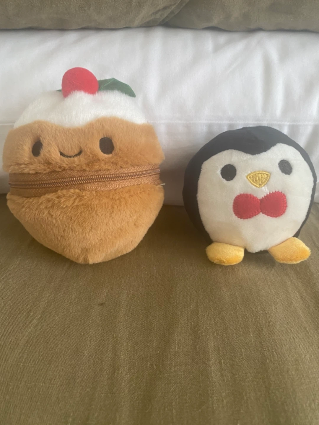Penguin and Pudding Two-in-One Plush - photo 4