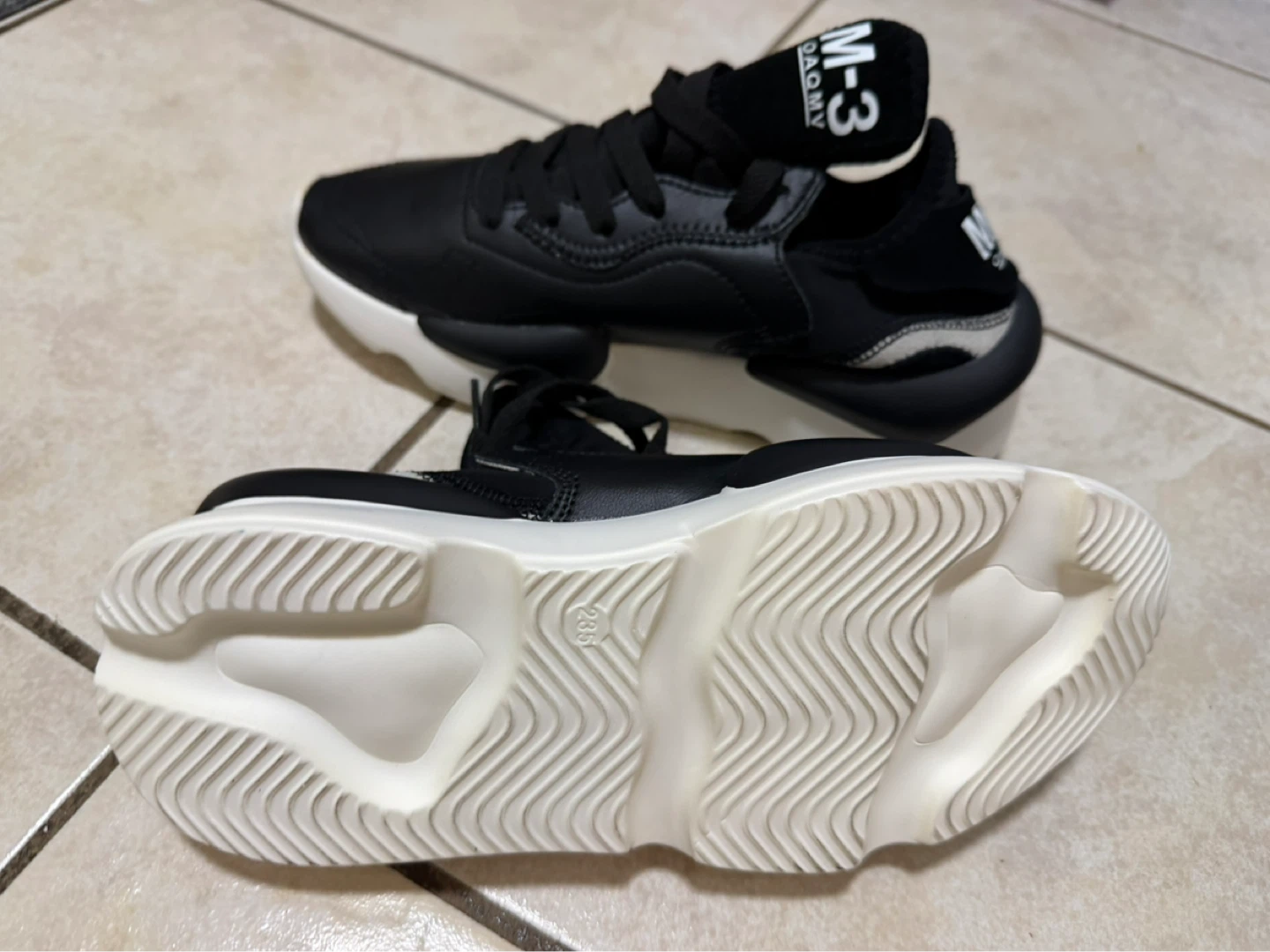 Y-3 M-3 Oaqmv Black Sneakers - Size 6 (235) - photo 3