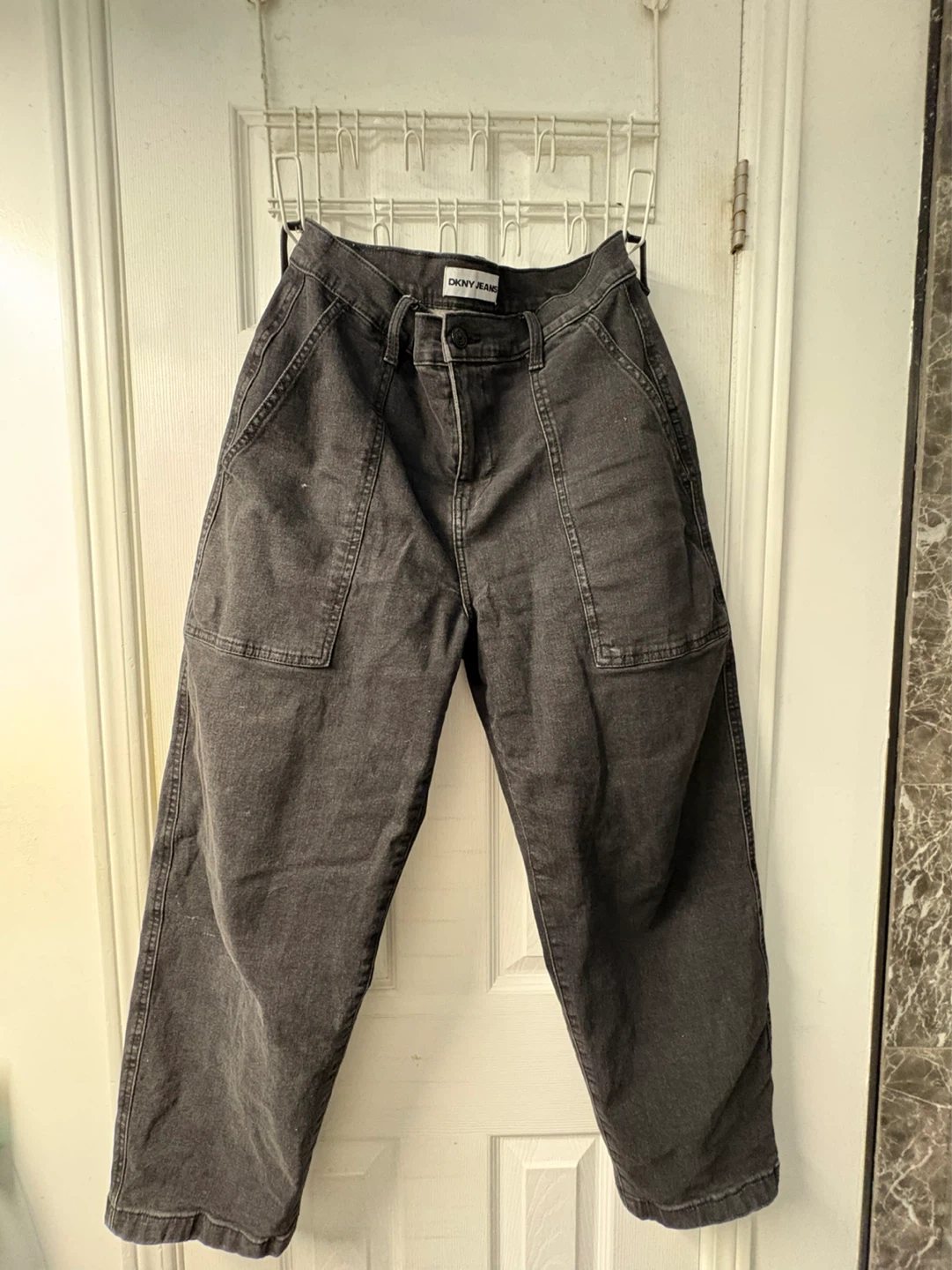 DKNY Jeans Women's Black Denim Cargo Pants Size 28