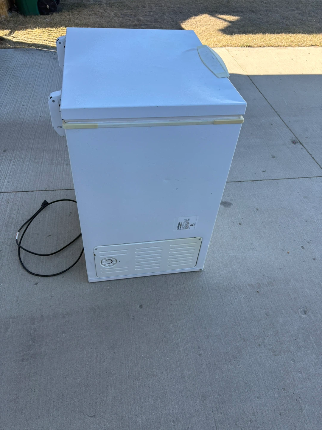 Kenmore White Chest Freezer.  FREE DELIVERY - photo 3
