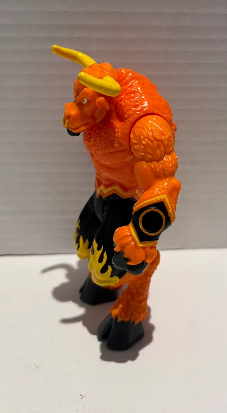 Monster Jam FURIOSO El Toro Loco Action Figure Special Edition - photo 3