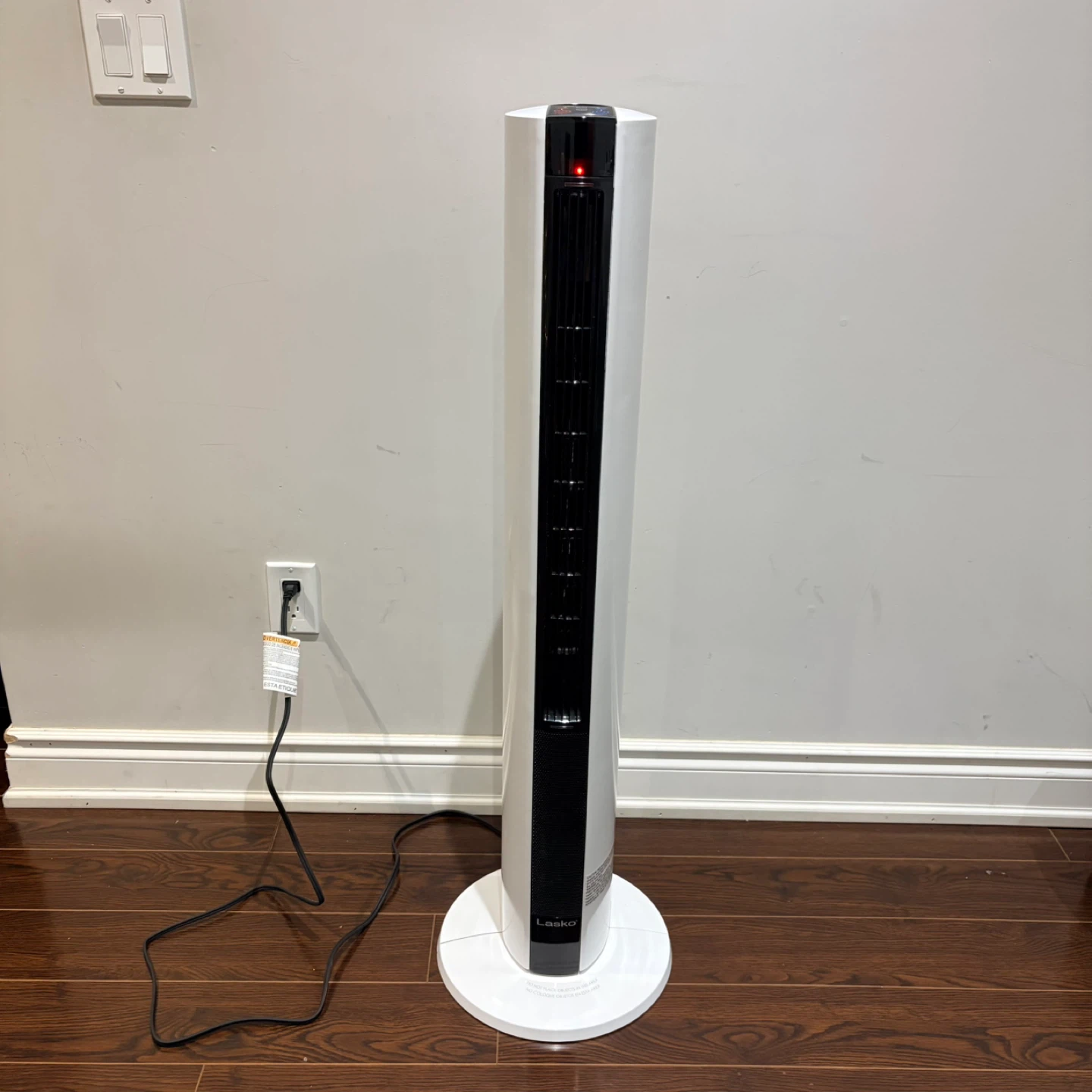 New Lasko White Oscillating Tower Fan & Heater (FH 500) - photo 2
