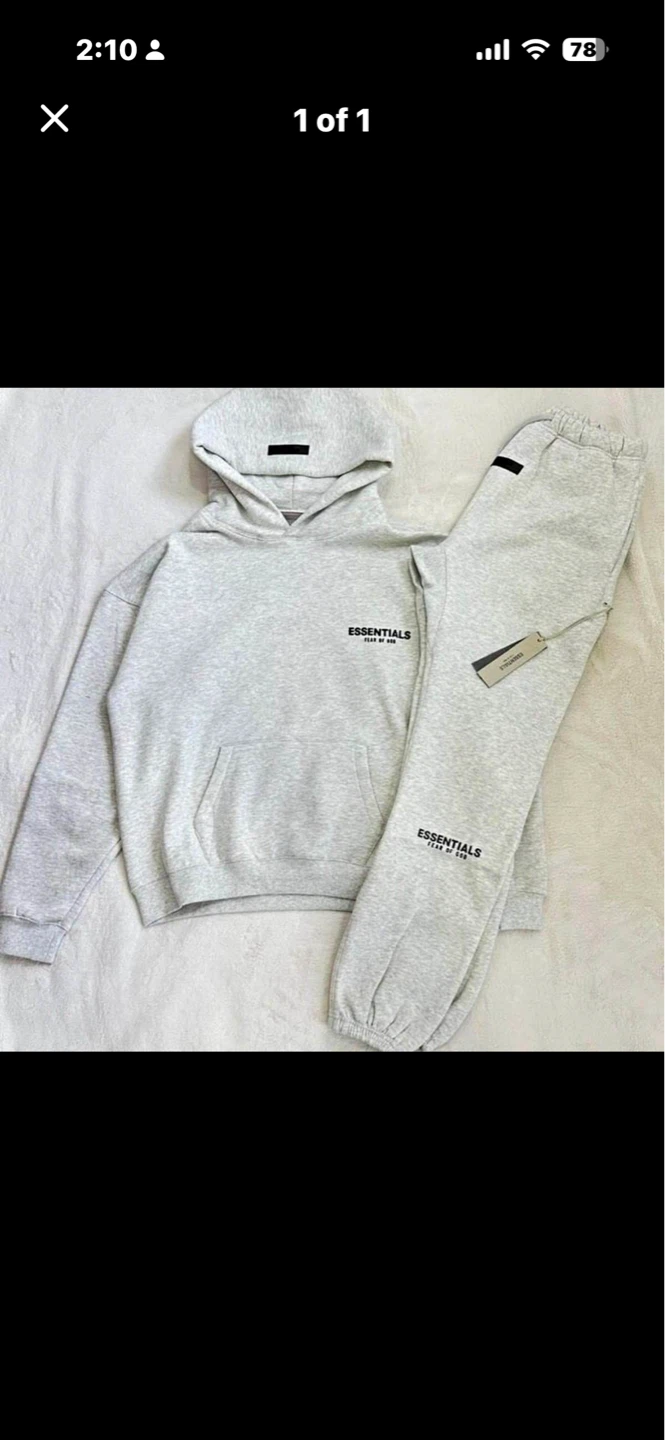 FEAR OF GOD ESSENTIALS Hoodie & Sweatpants Set