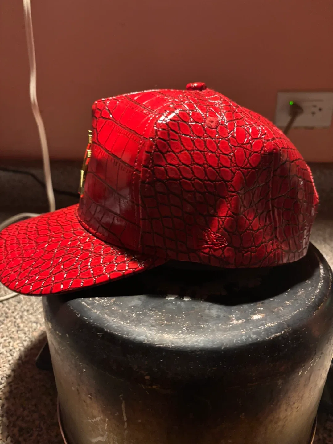 New Era Red Crocodile Print Baseball Cap - photo 5