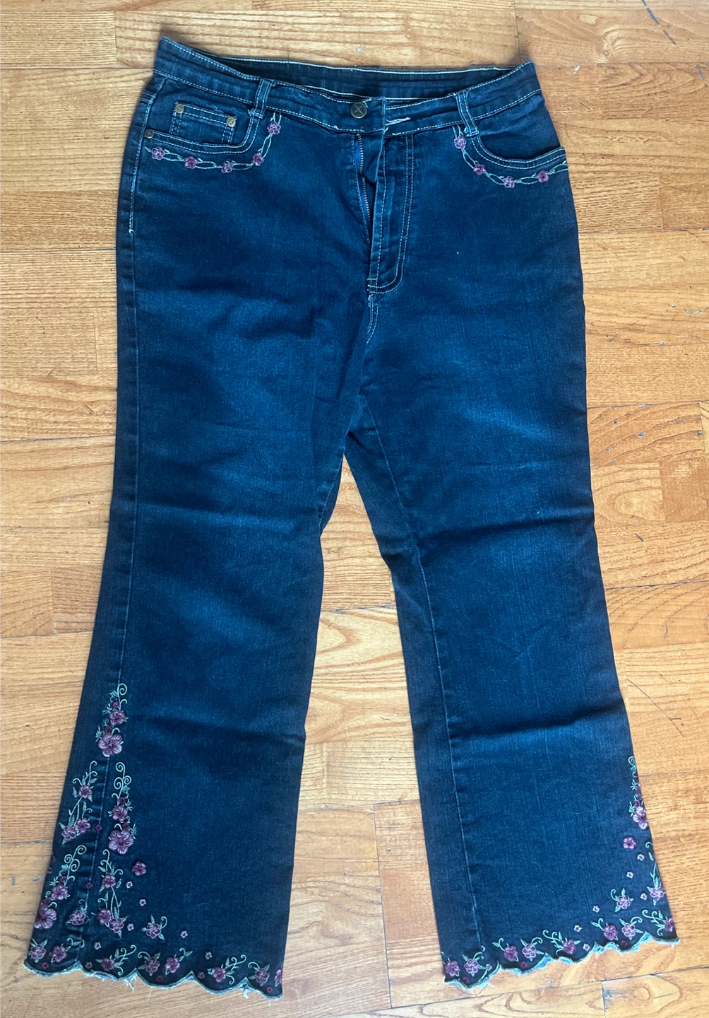 Women's Bootcut Jeans Size 14 Embroidered