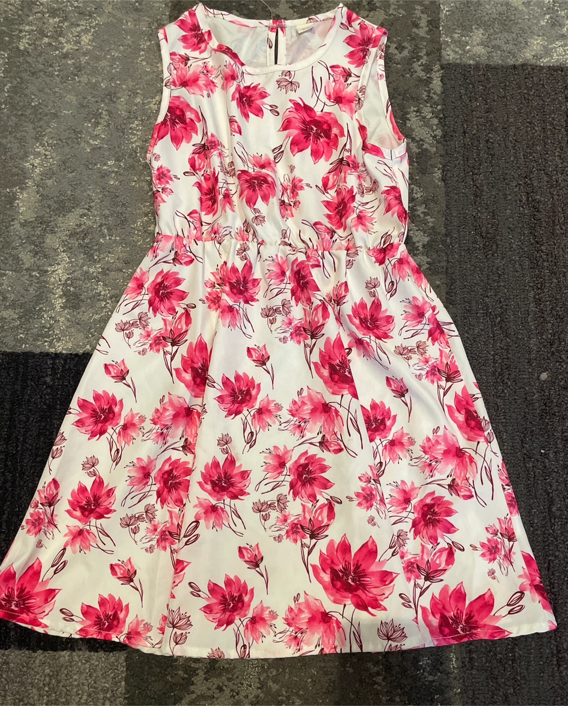 Dress and cardigan size 7 - photo 2