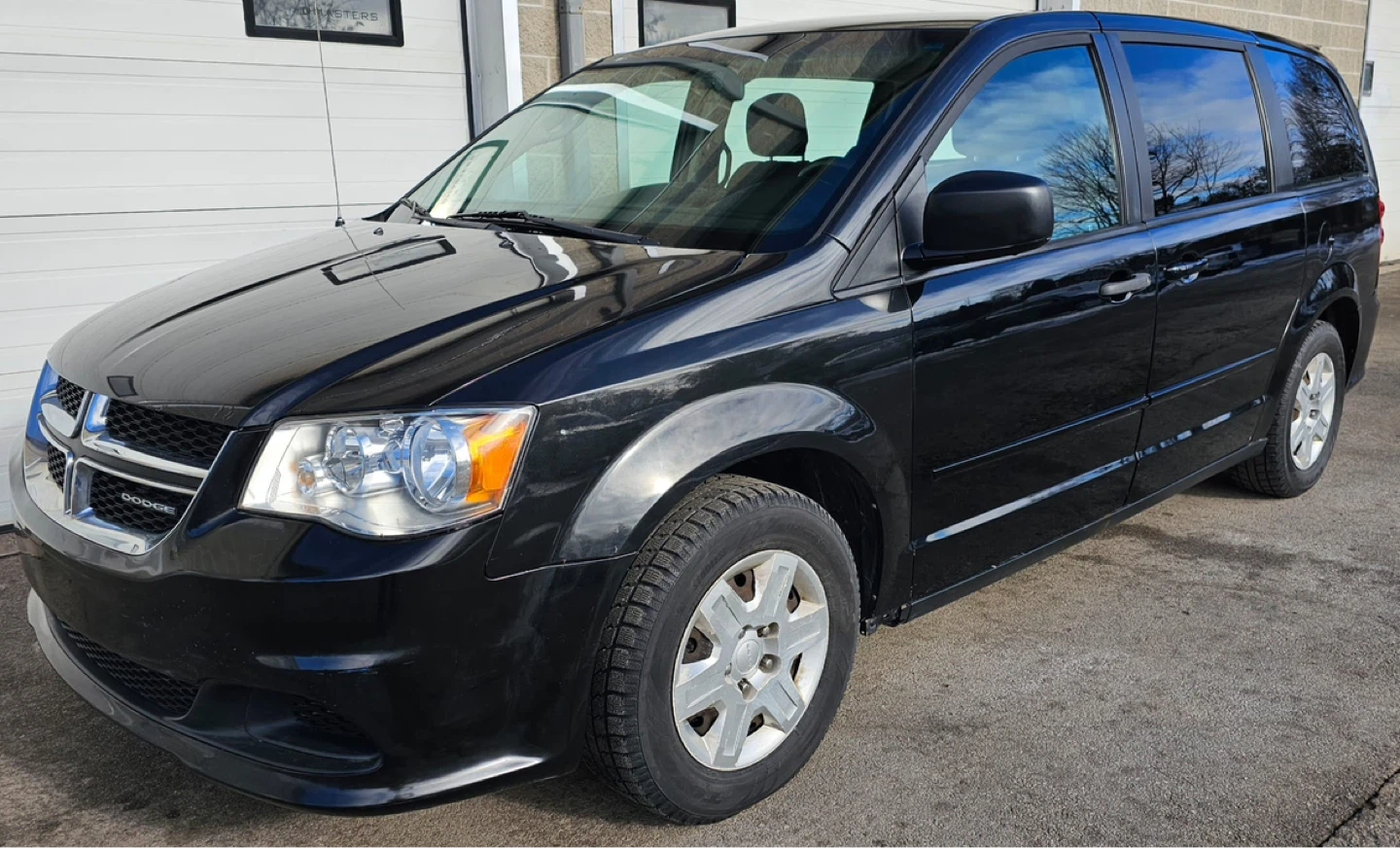 2012 Dodge Caravan - $5500 Certified - Niagara Falls