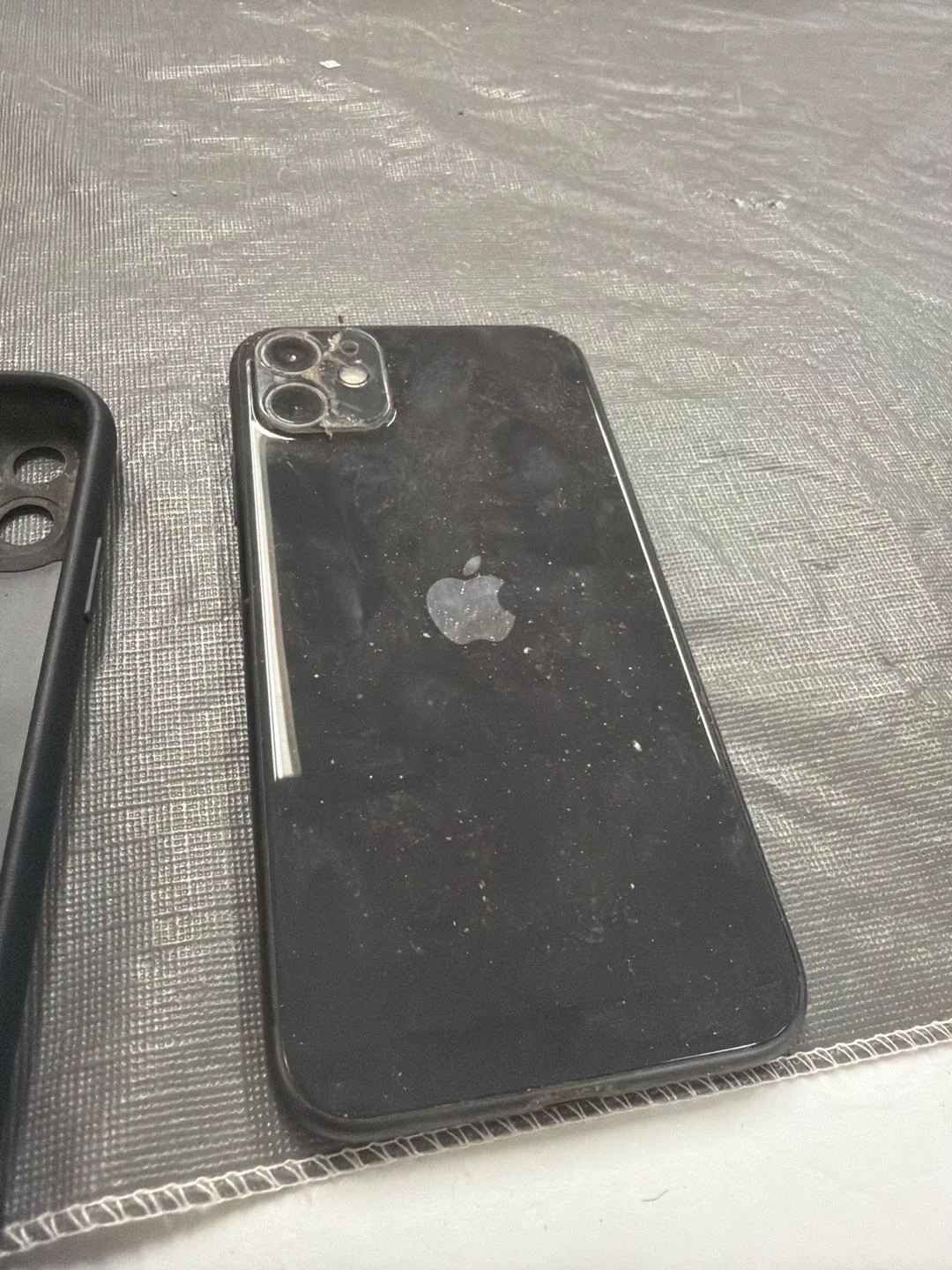 Apple iPhone 11 (Black) - photo 3