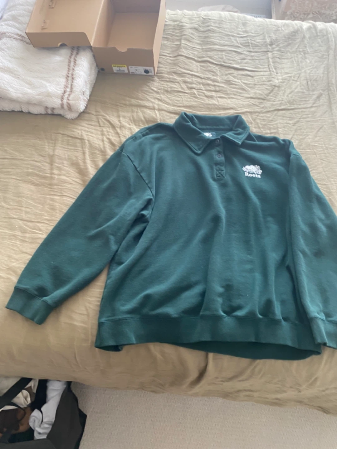 Women’s Roots Green Polo Sweatshirt