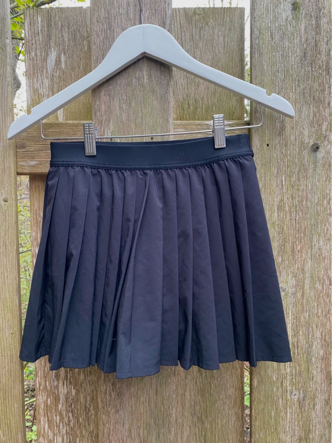 Lululemon Black Pleated Skirt