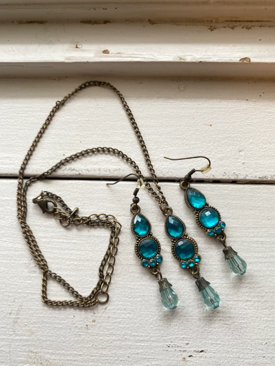 Teal Gem Necklace and Earring Set