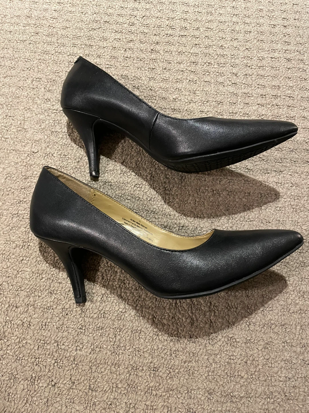 Merona Black Pointed Toe Heels - Size 7