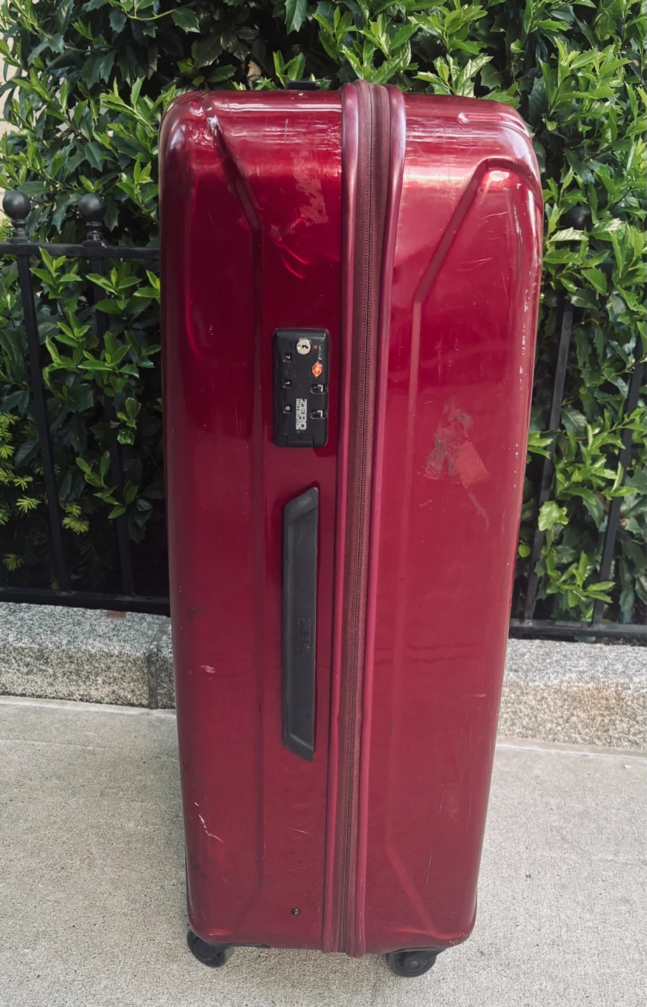 Light Luggage 28" Hardside Spinner Suitcase - photo 2
