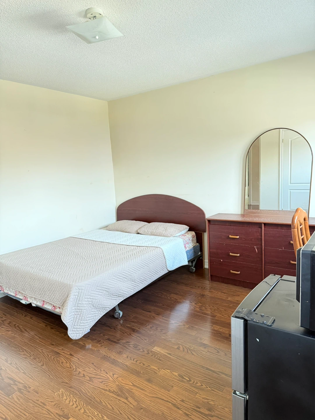 Room for rent - photo 2