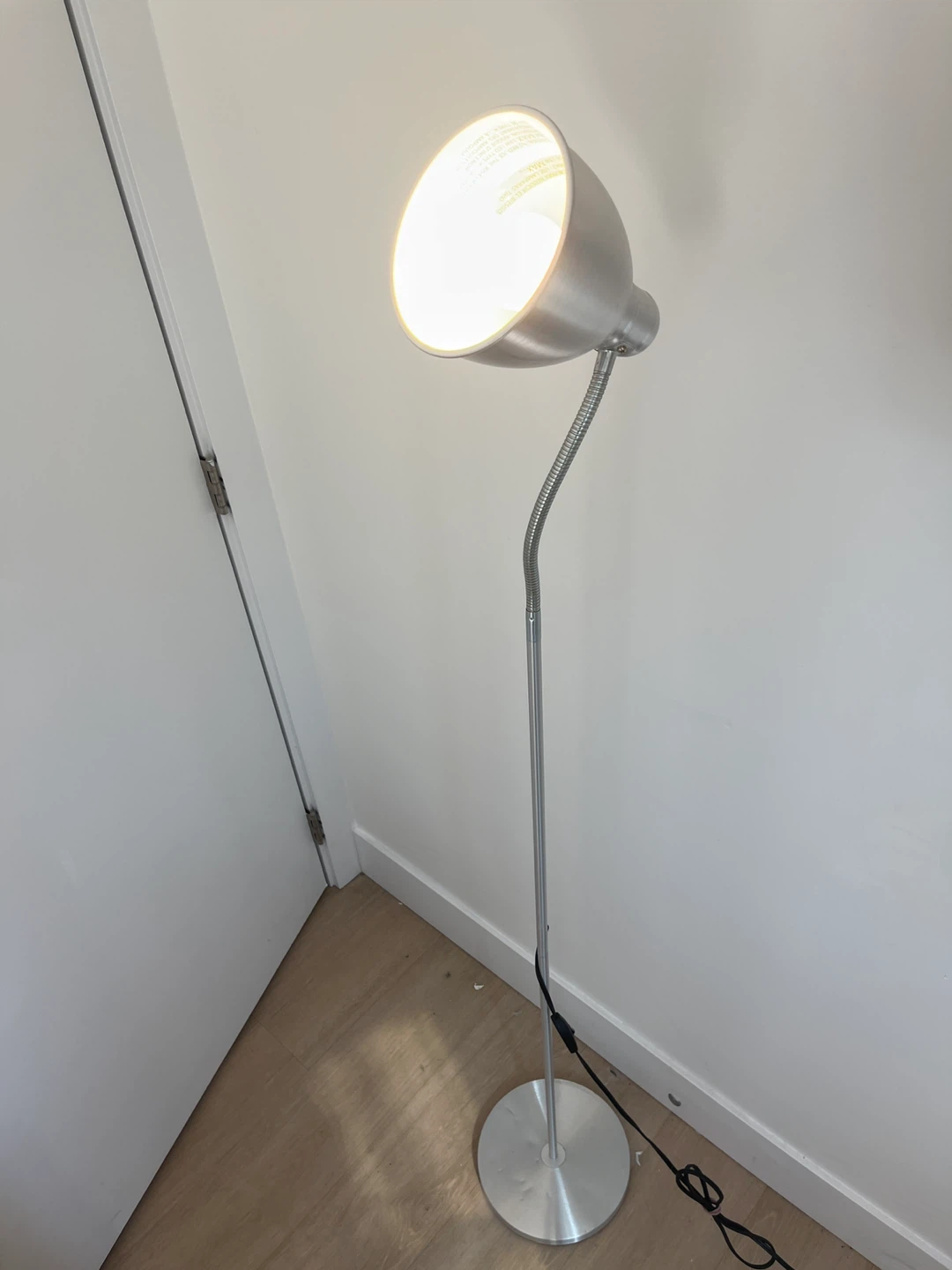 Silver Floor Lamp w Adjustable Gooseneck