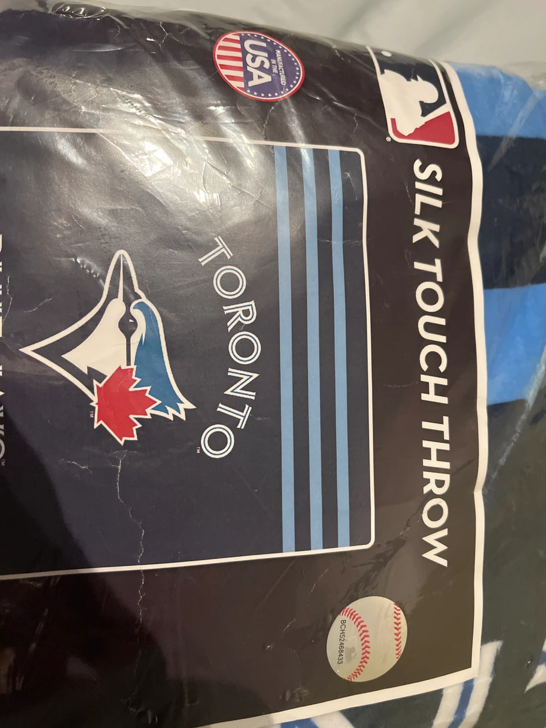 New -Toronto Blue Jays Silk Touch Throw - photo 5