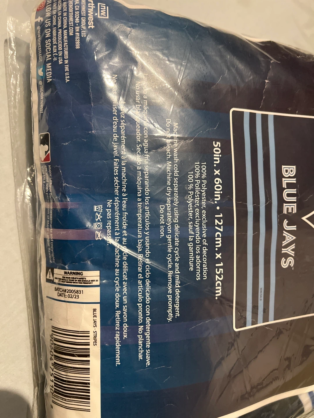 New -Toronto Blue Jays Silk Touch Throw - photo 2
