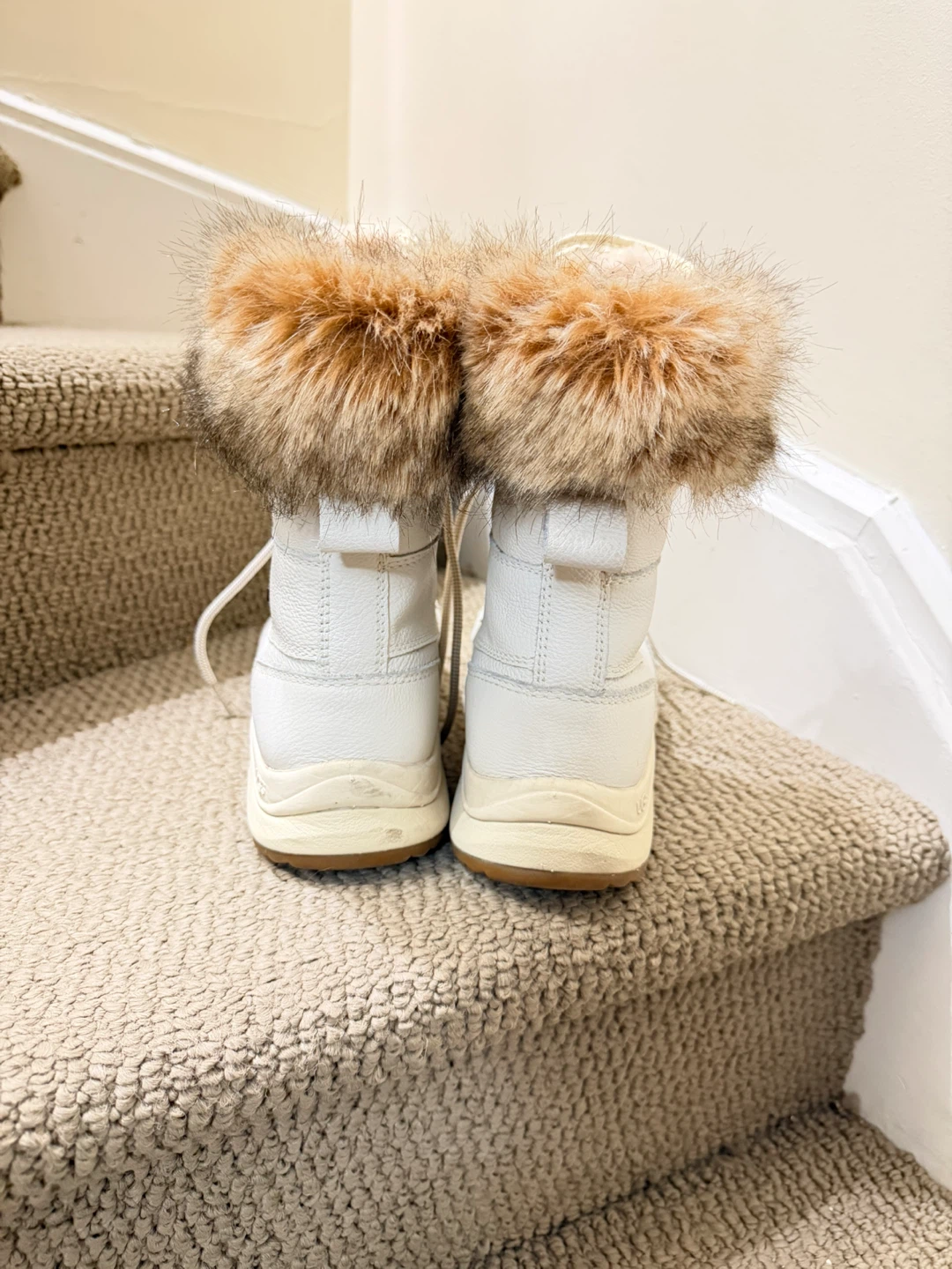 UGG White Winter Boots with Fur Trim - Size 9 US W - photo 2