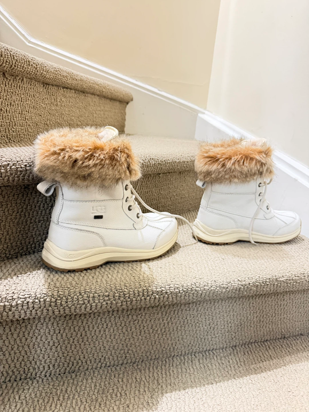 UGG White Winter Boots with Fur Trim - Size 9 US W - photo 5