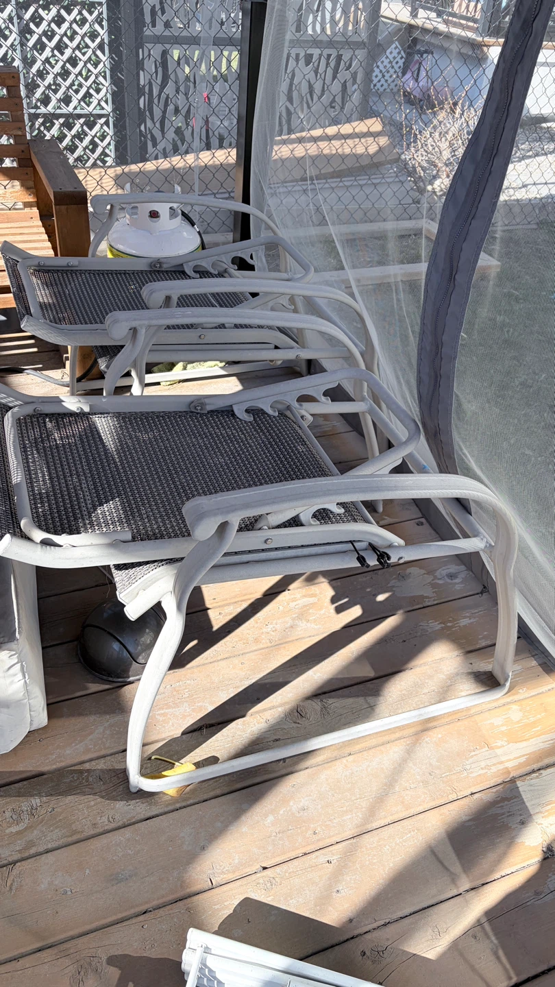 Grey Mesh Chaise Lounge Chair