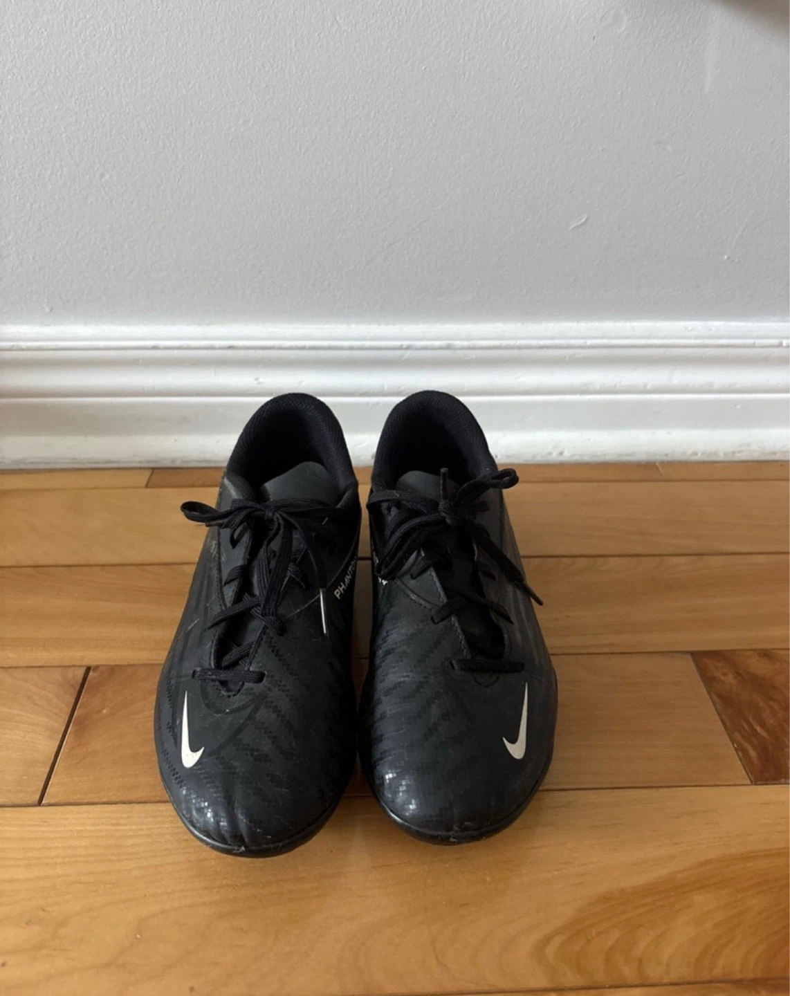 Nike Phantom Soccer Cleats - Black
