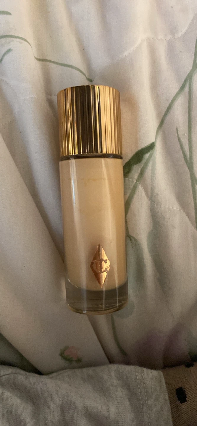 Charlotte Tilbury Hollywood Flawless Filter