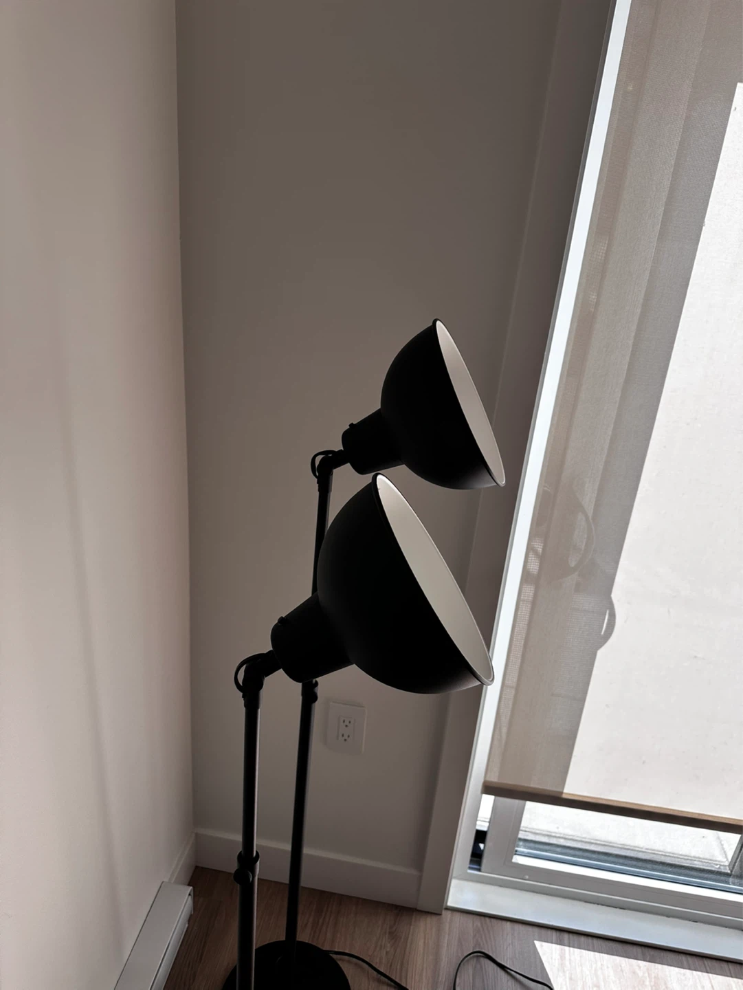 Pair of Black Floor Lamps( with bulbs) - photo 2
