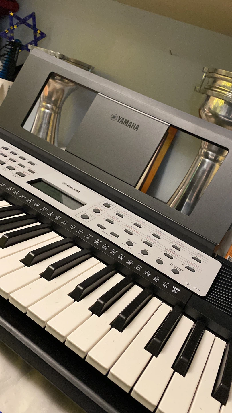 Yamaha YPT-270 Keyboard, stand, foot pad - photo 2