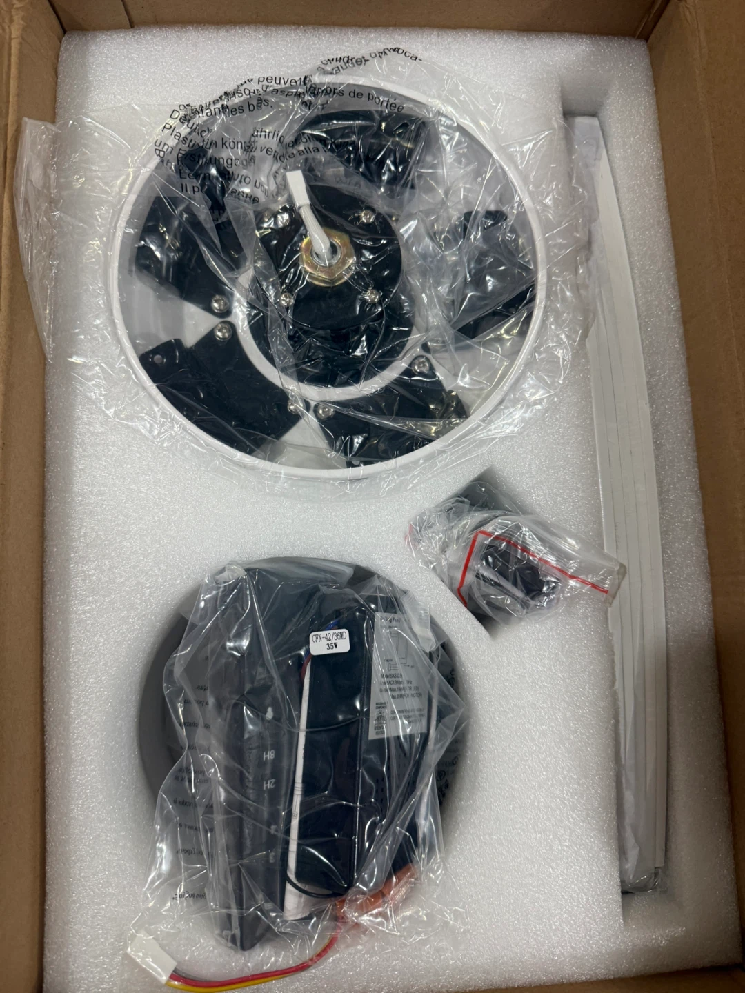 VONLUCE Ceiling Fan with LED Light Kit - photo 4