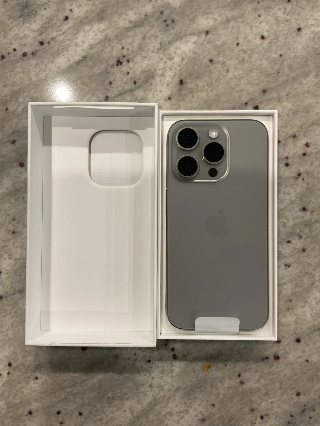 IPHONE 15 PRO 256GB NATURAL TITANIUM UNLOCKED NEW $1800 VALUE - photo 4