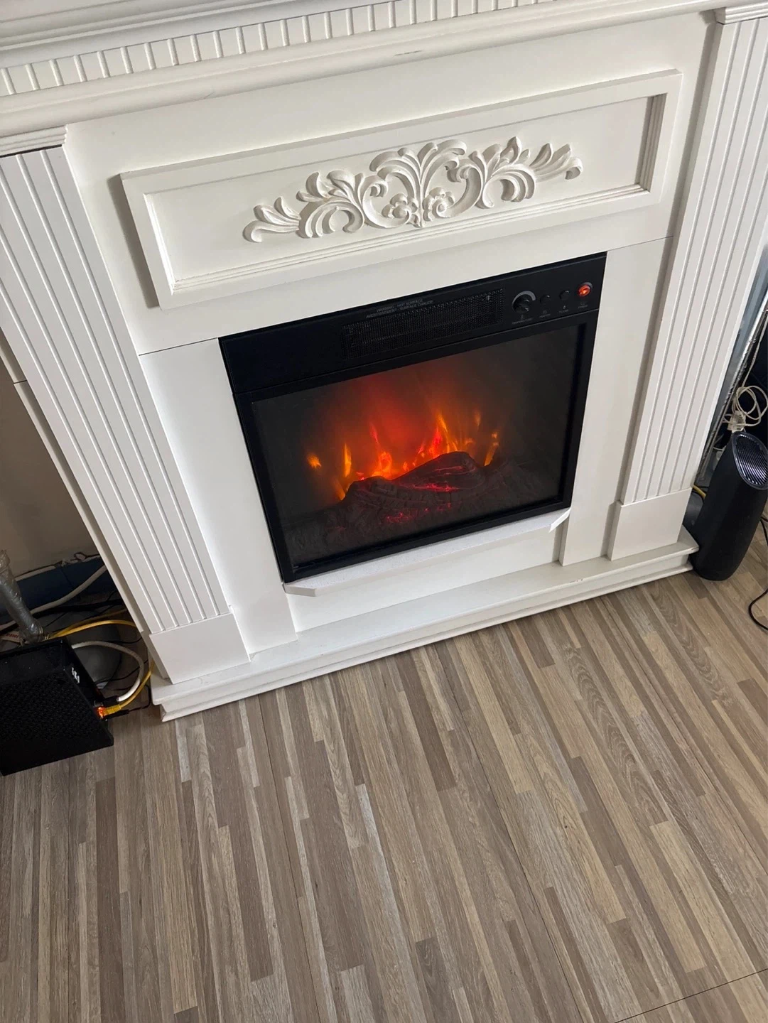 White Electric Fireplace with Decorative Mantle - photo 2