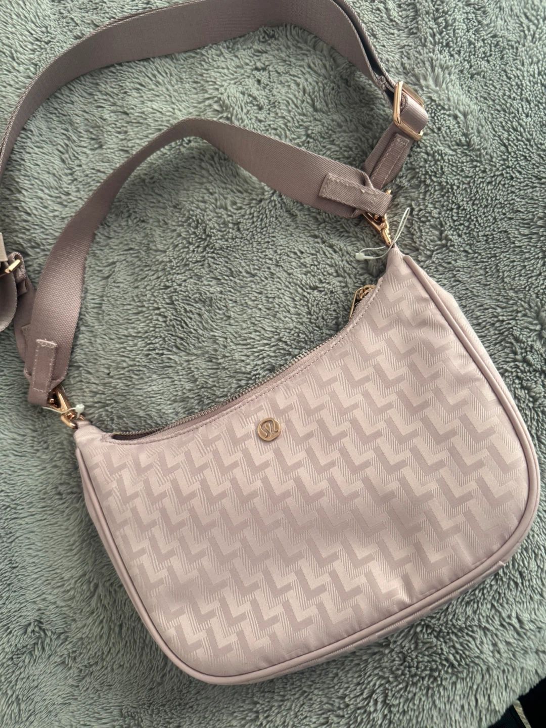 Lululemon Everywhere Belt Bag