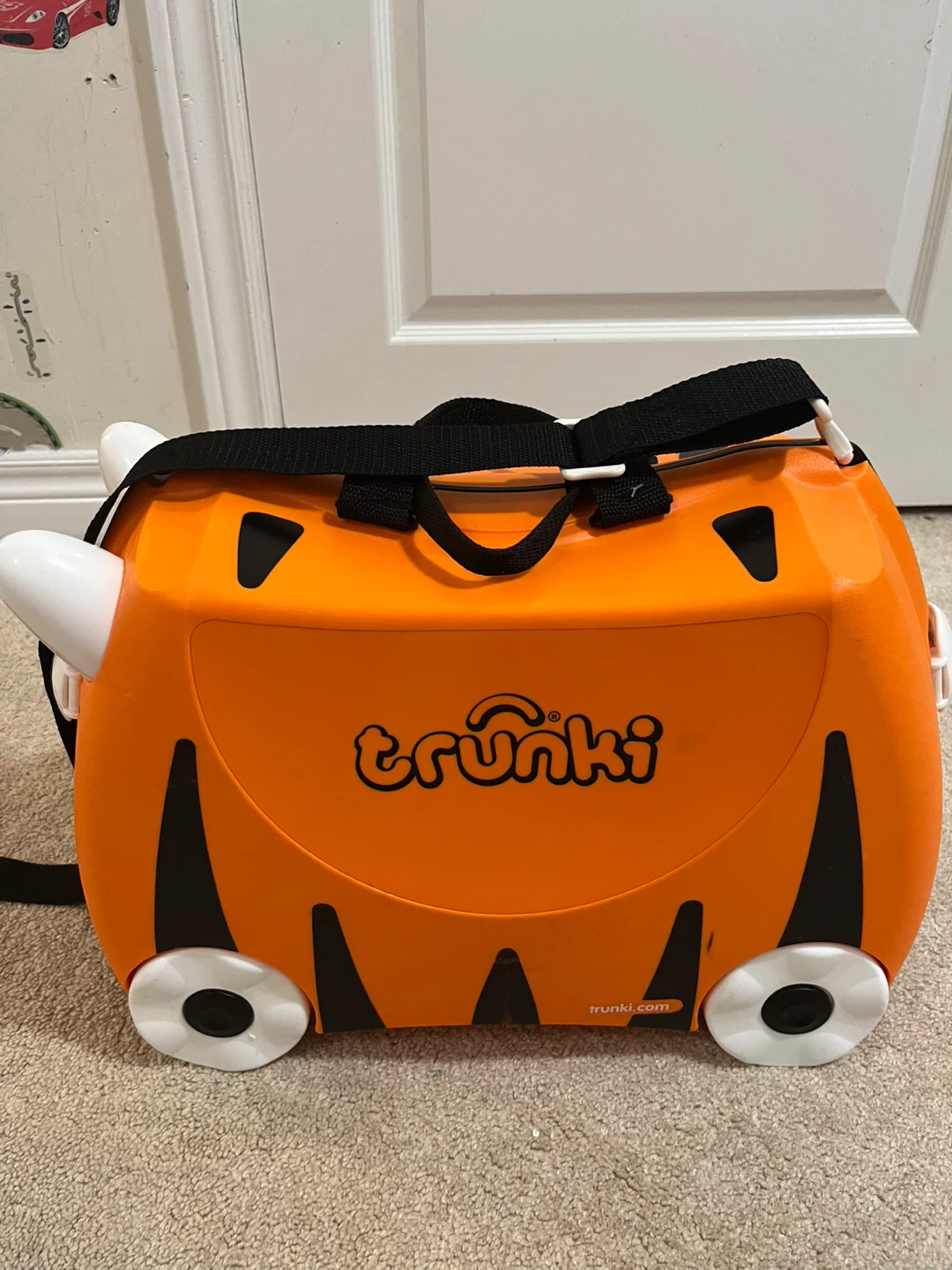 Trunki Orange Tiger Ride-On Suitcase