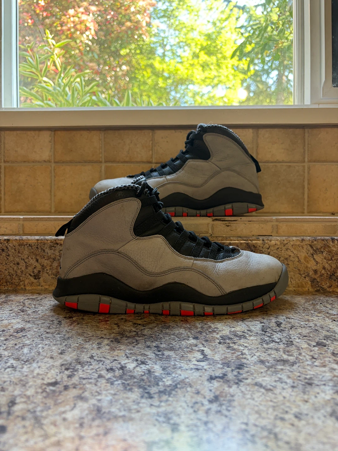 Air Jordan 10 Retro 'City Pack' Shoes