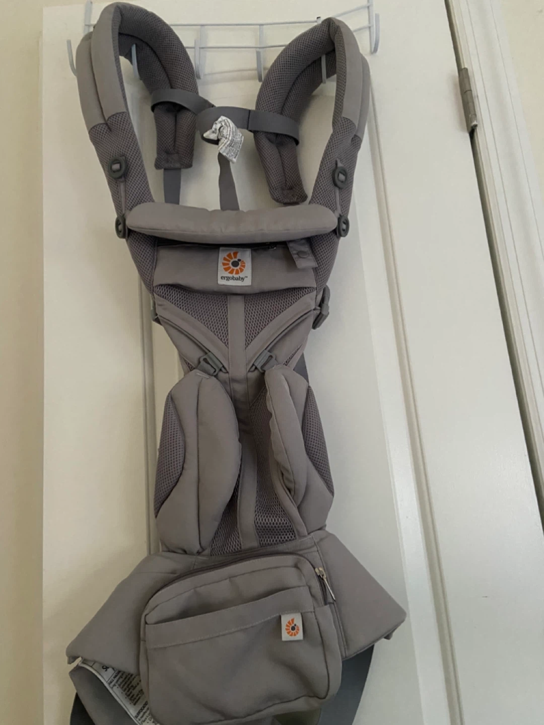 Ergobaby Baby Carrier - photo 3