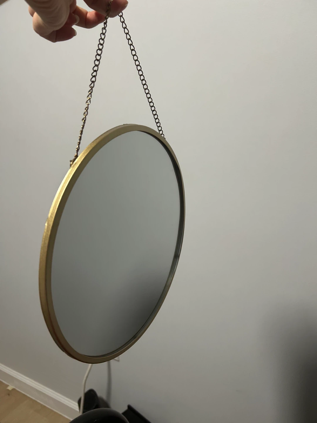 Round Hanging Wall Mirror with Gold Frame