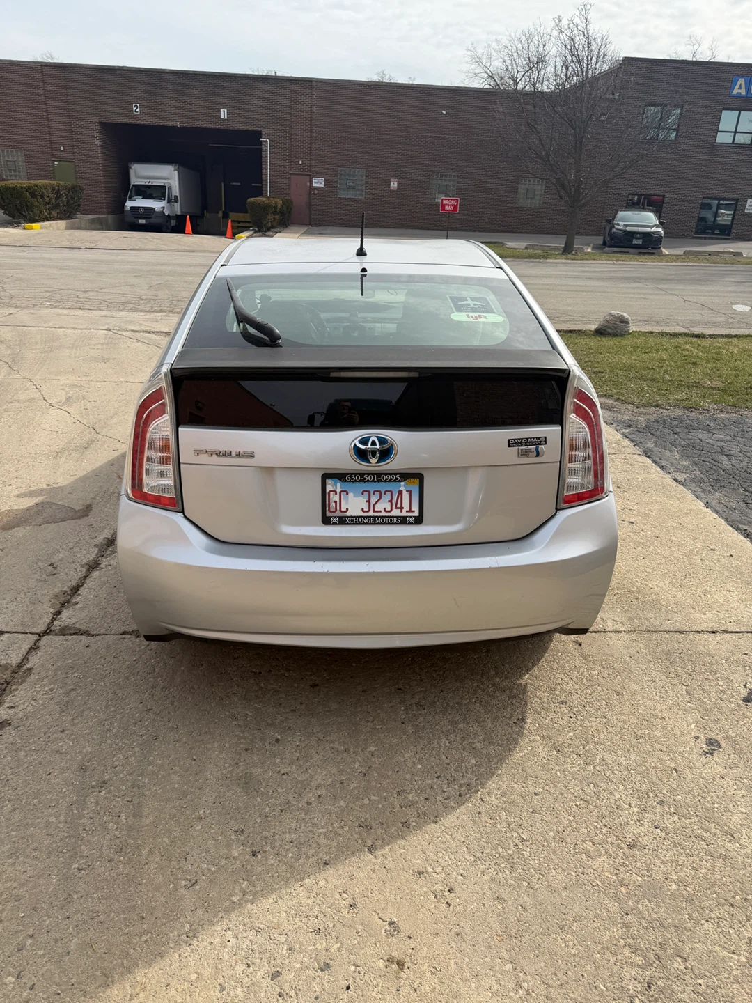 Silver Toyota Prius Hybrid 2014 - photo 3