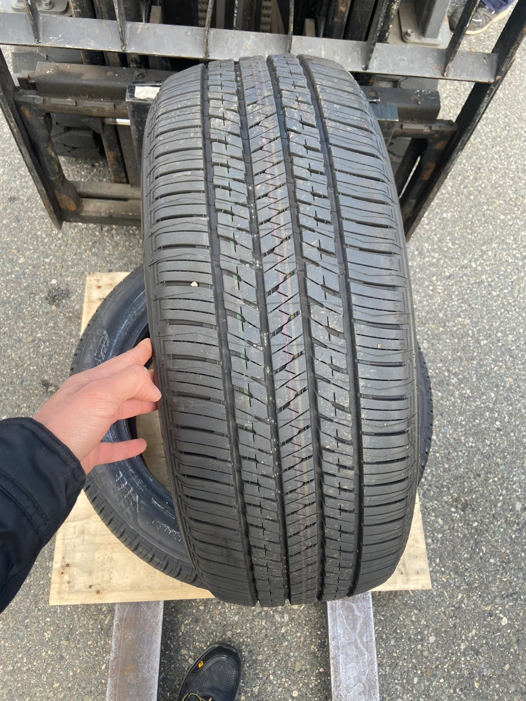 Set of 4 General Grabber HTS LT225/75R16 Tires - Load Range E - photo 2