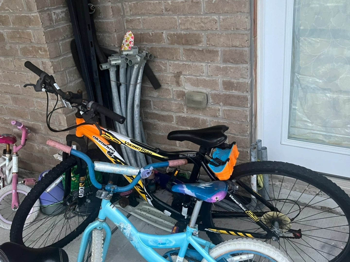 2 bikes one kids one adult