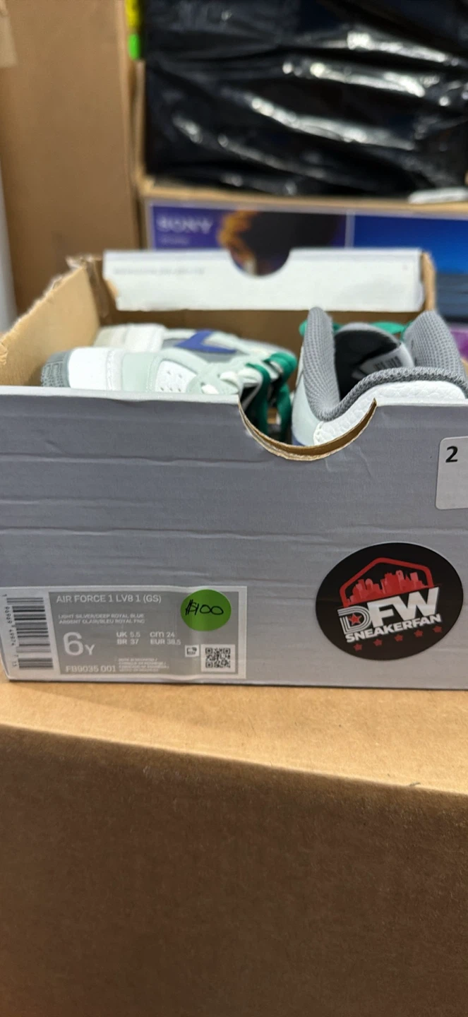 Nike Air Force 1 LV8 (GS) Boys Size 6Y Sneakers - photo 2