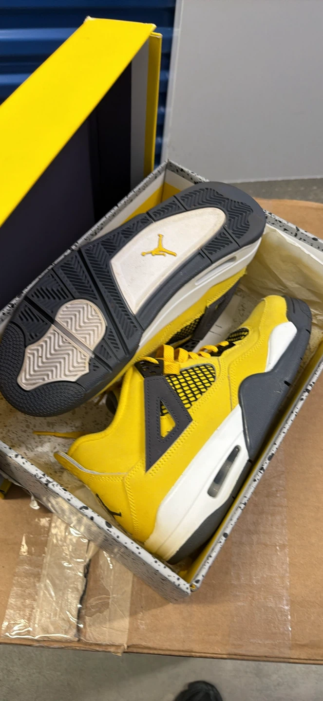 Air Jordan 4 Retro 'Lightning' Youth Size 7Y - photo 3