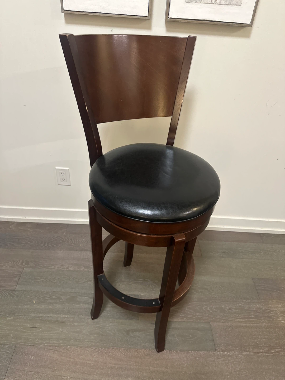 Wooden Swivel Bar Stool with Black Seat