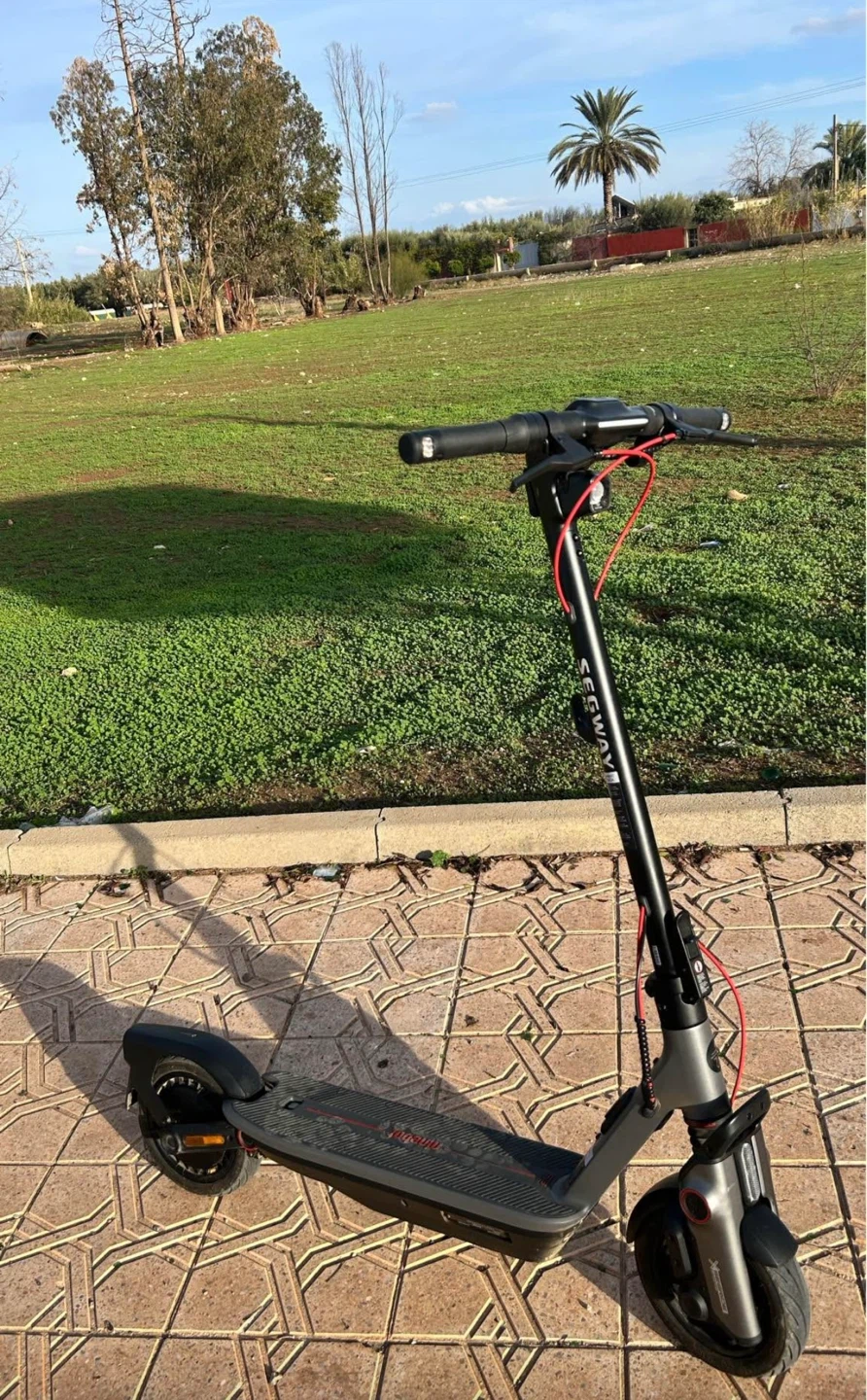 Segway F30 Pro Electric Scooter - photo 2